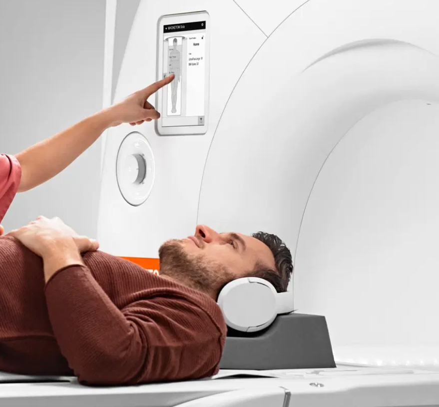 Siemens MAGNETOM: пацієнт під час МРТ-обстеження